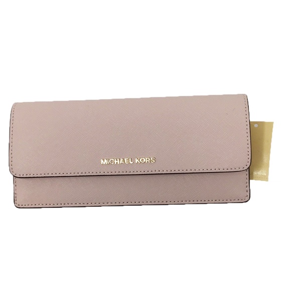 Michael Kors Handbags - Michael Kors Jet Set Wallet Soft Pink NWT Women’s